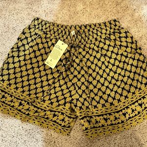 Elan Blue Yellow loose fitting shorts with Pattern NWT Size L